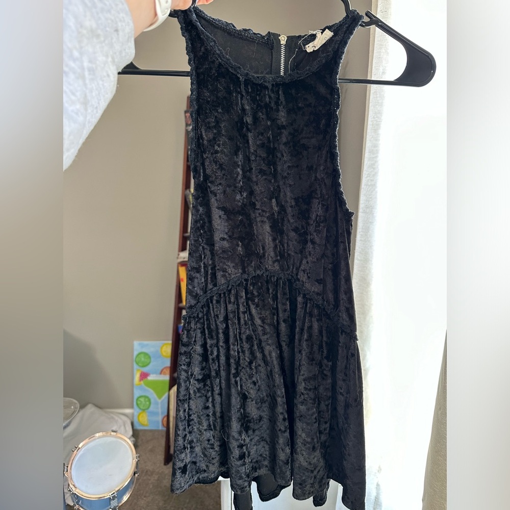 Black velvet halter peplum top (S)